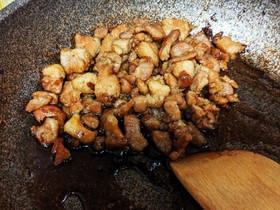 魯肉飯の頭 - 風味豊かな豚そぼろ