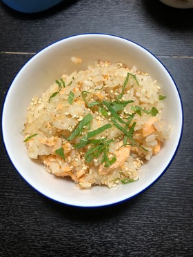 超簡単!鮭の炊き込みご飯