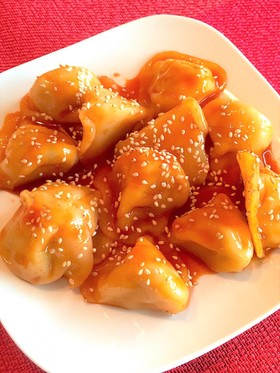 レンジで簡単!トッポギ風ピリ辛水餃子☆