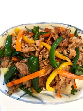 豚肉とカラーピーマンの炒め物