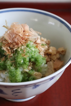 パパッと♪美味♪鶏そぼろ&おろし胡瓜で丼