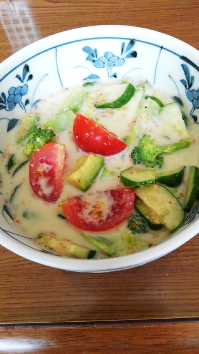 火を使わない！夏野菜の豆乳スープの写真