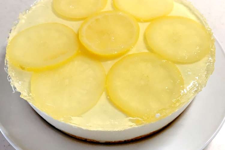 レモンのレアチーズゼリーケーキ レシピ 作り方 By Roll21 クックパッド 簡単おいしいみんなのレシピが351万品