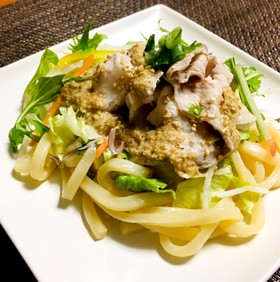 ゴマだれ豚しゃぶサラダうどん
