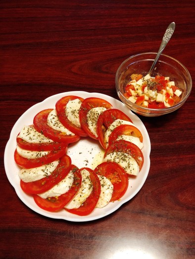トマトとモッツァレラのカプレーゼの写真