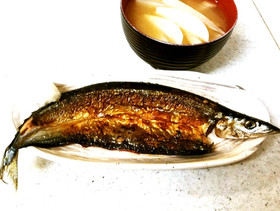 ♪♪フライパン秋刀魚焼き&大根味噌汁♪