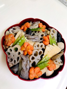 お食い初めに☆優しい味の白だし煮物