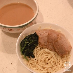 レンジで簡単!蒸し麺で、豚骨醤油のつけ麺