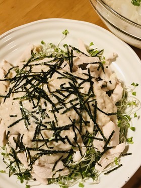 鶏むね肉の棒々鶏風●ごまダレ豆腐ソース
