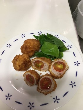 プチトマト、チーズの豚肉巻きフライ