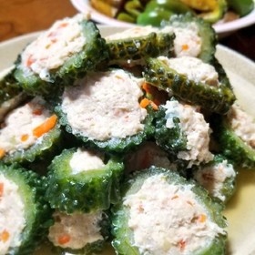ゴーヤの肉詰め〜蒸し煮〜