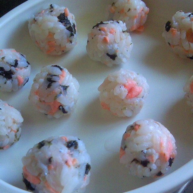 離乳食 簡単 おにぎり の作り方 レシピ 作り方 By リョウタママ クックパッド 簡単おいしいみんなのレシピが360万品