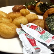モチっ!食べやすい一口サイズのじゃが芋餅の写真