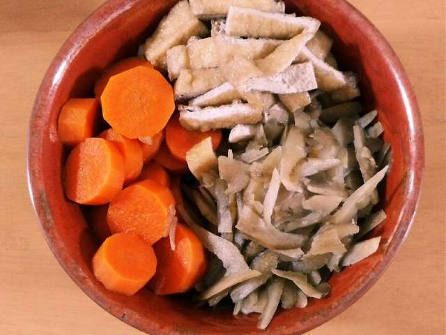 にんじん 油揚げ ごぼうの煮物 弁当用 By スズバタ クックパッド