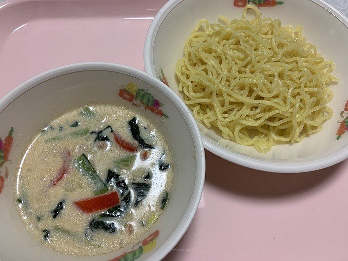 豆乳味噌スープのつけ麺★宇都宮給食の画像