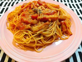 フレッシュトマトとチーズのパスタ