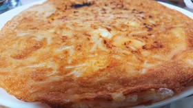 もやしと切り餅のお好み焼き