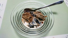 チョコムースとコーヒーゼリーのデザート