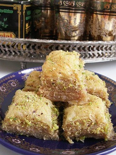 アラブの甘ーーーいお菓子・・・バクラバの写真