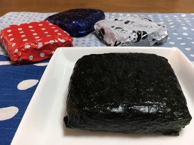 プチ贅沢♡4種の具入り♡四角いおにぎり