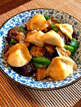 水餃子となすピーマンの味噌炒め