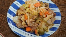 牛バラと豚汁肩ロースの野菜炒め