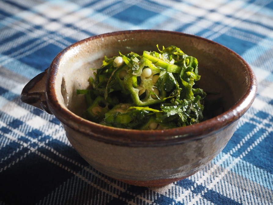 オクラと青シソの麺つゆ和えの画像