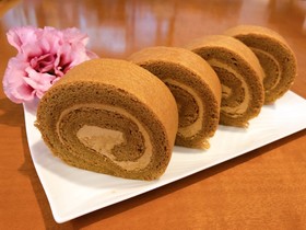 ほろにが大人のコーヒーロールケーキ
