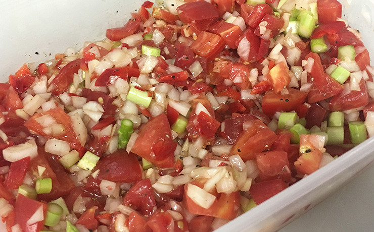 会津完熟トマトの野菜たっぷりサラダの画像