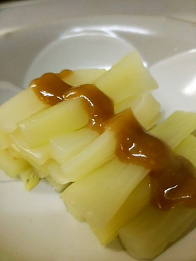 セロリの簡単ごまタレ和え