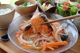 【揚げない】鮭の南蛮漬け