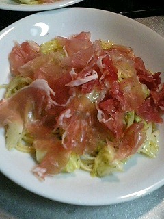 キャベツ☆生ハムパスタ♪