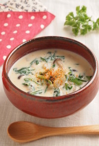 vol.8 大根と春菊の酒粕豆乳スープ