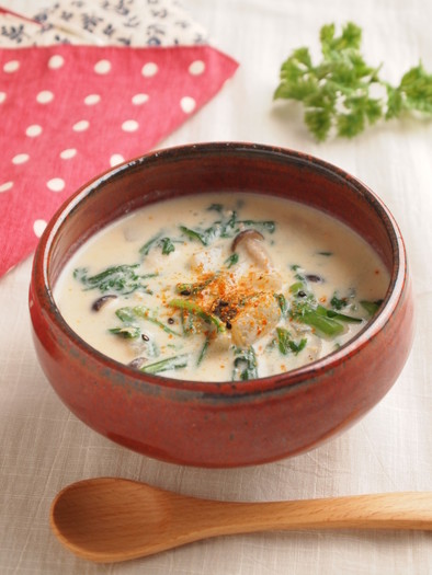 vol.8 大根と春菊の酒粕豆乳スープの写真