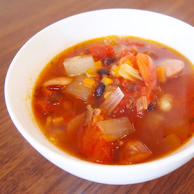 大豆と黒千石のトマトスープ