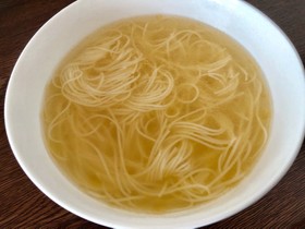 超簡単!そうめんで具なし酸辣湯麺風