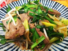 簡単美味・豚レバーとニラとモヤシの塩炒め