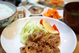 ごま香る生姜焼き☆