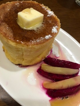 分厚いパンケーキ(ˊᗜˋ)♪