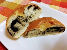 ベーグル(黒ねりクリームチーズ)