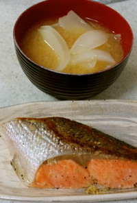✨鮭の生姜焼き&タマネギ味噌汁✴