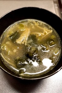 捨てないで！カレーの鍋で絶品スープ