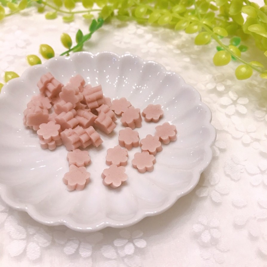 ミニミニ魚肉ソーセージのお花の画像