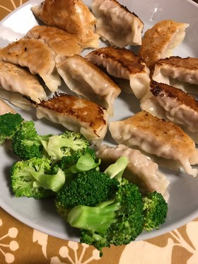 簡単餃子と同時に時短でお弁当用に肉団子!