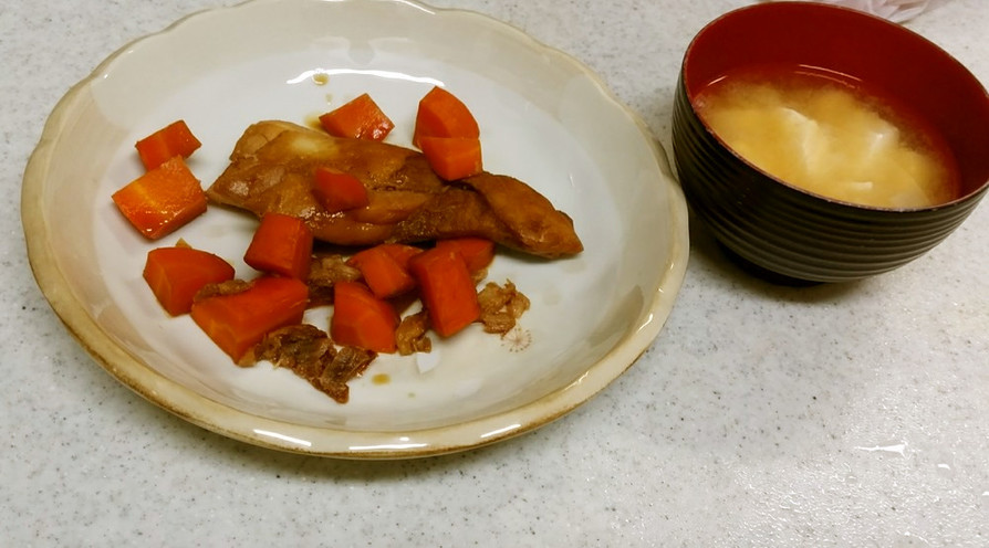 鱈の甘酢煮込み&ネギと豆腐の味噌汁の画像