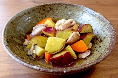 【常備菜・旨い】鶏肉とさつま芋の煮物の写真