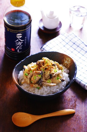 れんこんと鶏胸肉としめじのねぎマヨ丼