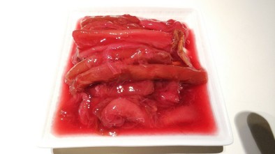 赤ずいきの酢で煮たのの写真