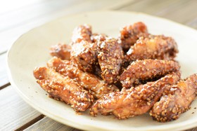 ~甘酢揚げ~鶏手羽中の黒酢あん唐揚げ