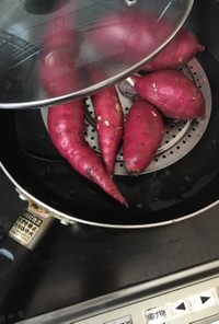 100均蒸し器＆フライパン！蒸しさつま芋